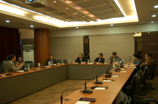 도시건설 위원회 구정 설명회 개최