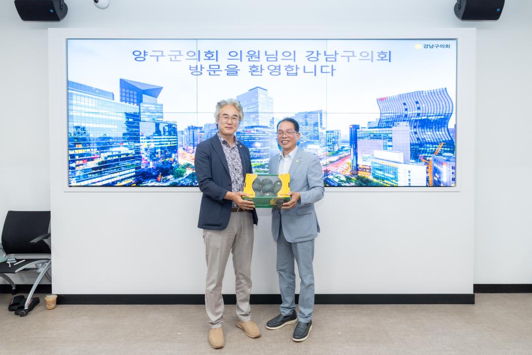 양구군의회 방문 (8).jpg