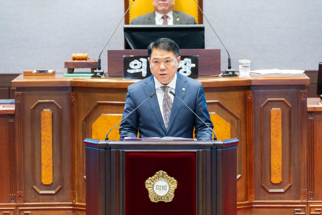 '제322회 임시회 제2차 본회의' 게시글의 사진(11) '제322회 임시회 제2차 본회의 (11).jpg'