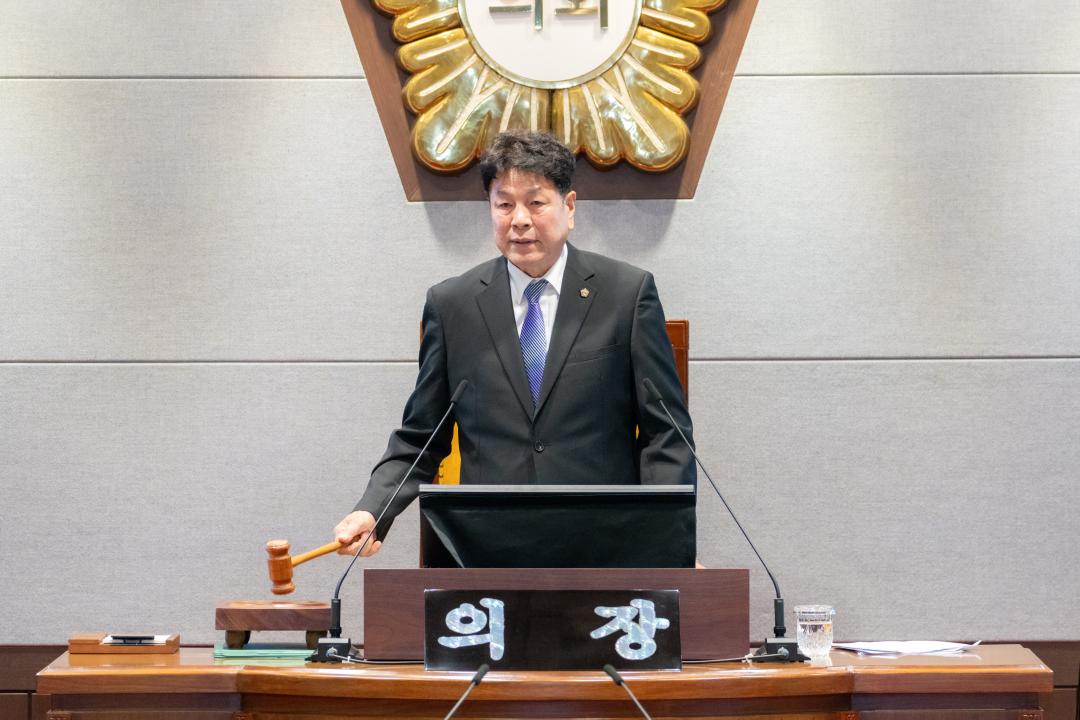 '제322회 임시회 제1차 본회의' 게시글의 사진(4) '제322회 임시회 제1차 본회의 (6).jpg'