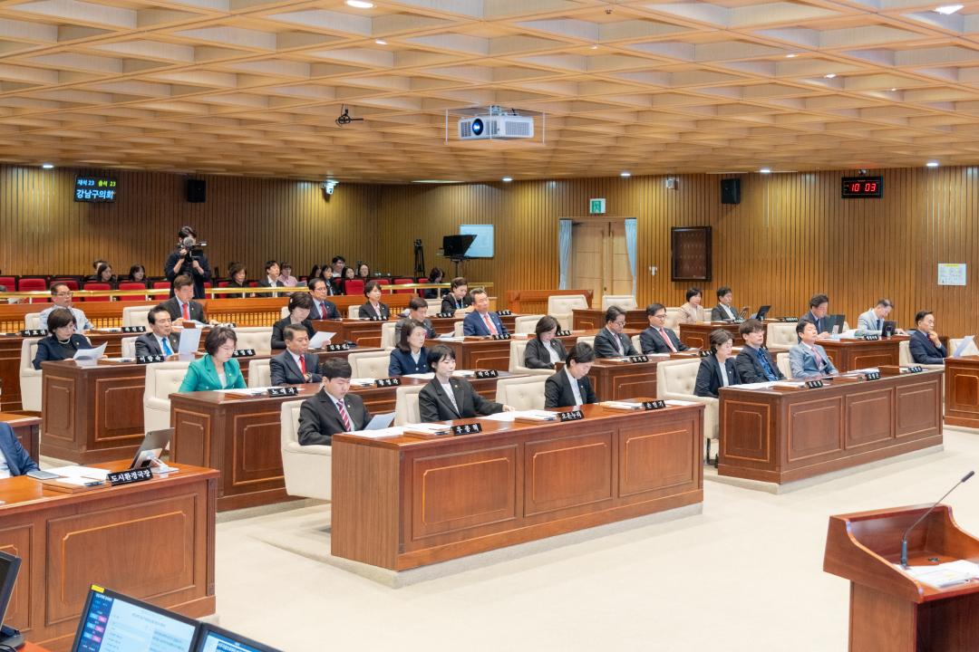 '제326회 임시회 제2차 본회의' 게시글의 사진(2) '제326회 임시회 제2차 본회의 (2).jpg'