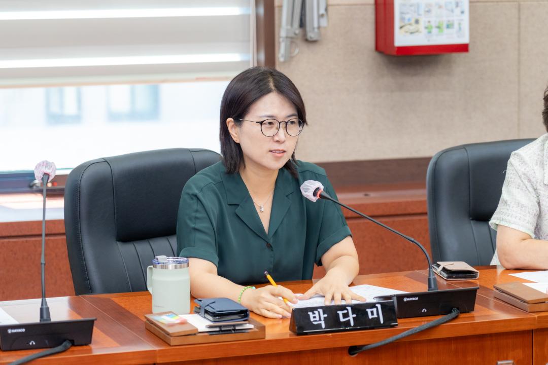 '제320회 임시회 폐회중 제2차 운영위원회' 게시글의 사진(7) '제320회 임시회 폐회중 제2차 운영위원회 (8).jpg' '제320회 임시회 폐회중 제2차 운영위원회' 게시글의 사진(7) '제320회 임시회 폐회중 제2차 운영위원회 (8).jpg'