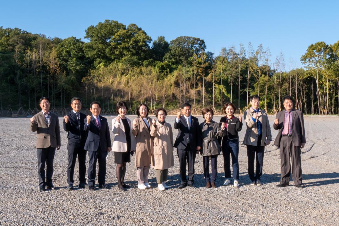 '제307회 임시회 복지도시위원회 현장방문' 게시글의 사진(5) 'P1054000.jpg'