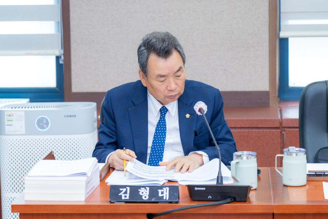 '제328회 정례회 제1차 운영위원회' 게시글의 사진(9) '제328회 정례회 제1차 운영위원회 (9).jpg'