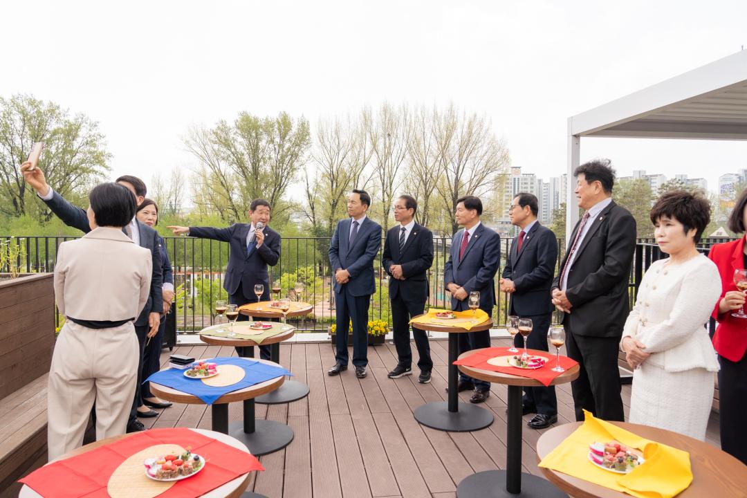 '강남구-충청북도 증평군 친선결연 협약식' 게시글의 사진(4) '강남구-충청북도 증평군 친선결연 협약식 (4).jpg'