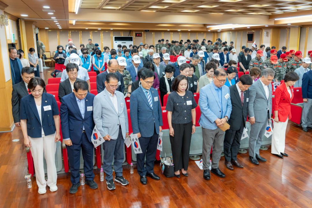 '6.25전쟁 제74주년 기념행사' 게시글의 사진(3) '6.25전쟁 제74주년 기념행사 (3).jpg' '6.25전쟁 제74주년 기념행사' 게시글의 사진(3) '6.25전쟁 제74주년 기념행사 (3).jpg'
