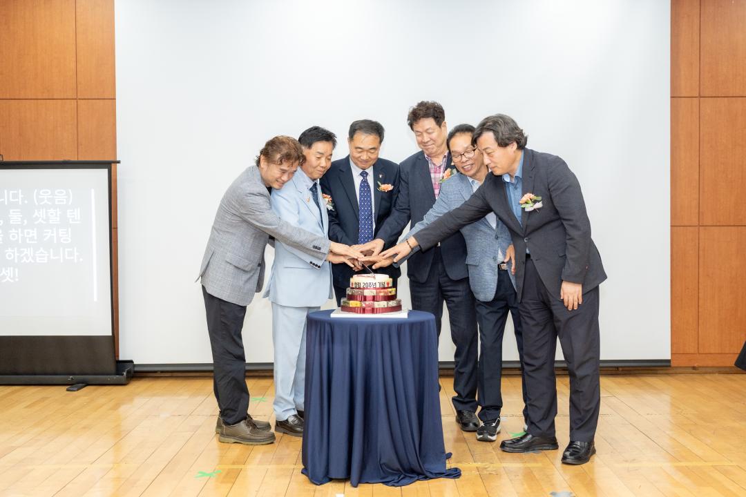 '농아인협회 강남구지회 창립 20주년 기념식' 게시글의 사진(11) '농아인협회 강남구지회 창립 20주년 기념식 (11).jpg'