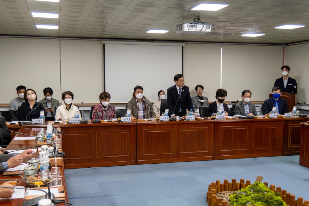 '2022 복지도시위원회 워크숍' 게시글의 사진(7) '복지도시위원회 워크숍 (61).jpg'