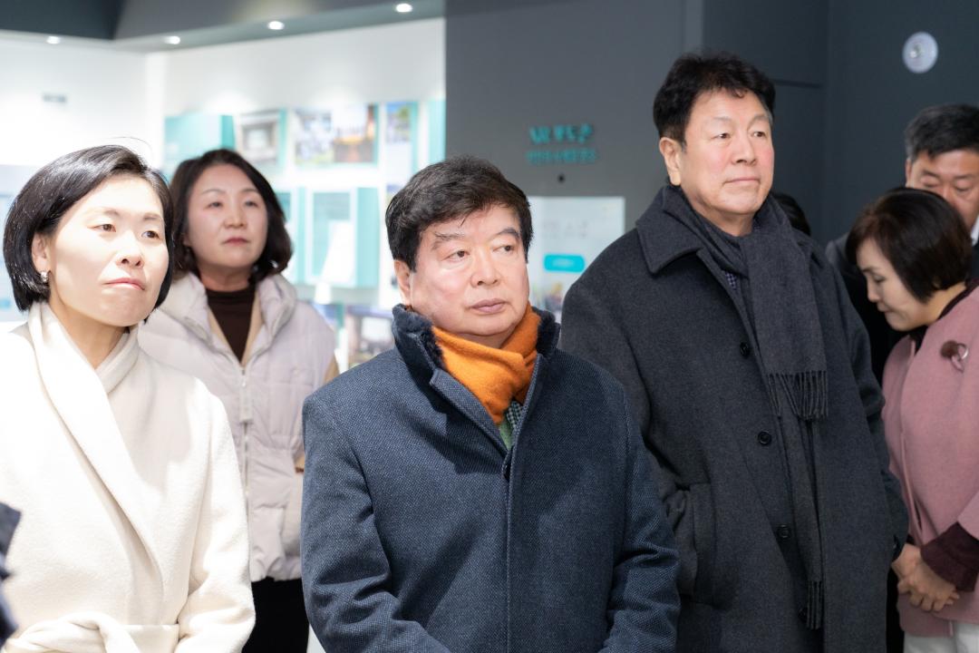 '연천군의회 친선결연 협약식' 게시글의 사진(37) '연천군의회 교류 협약식 (37).jpg'