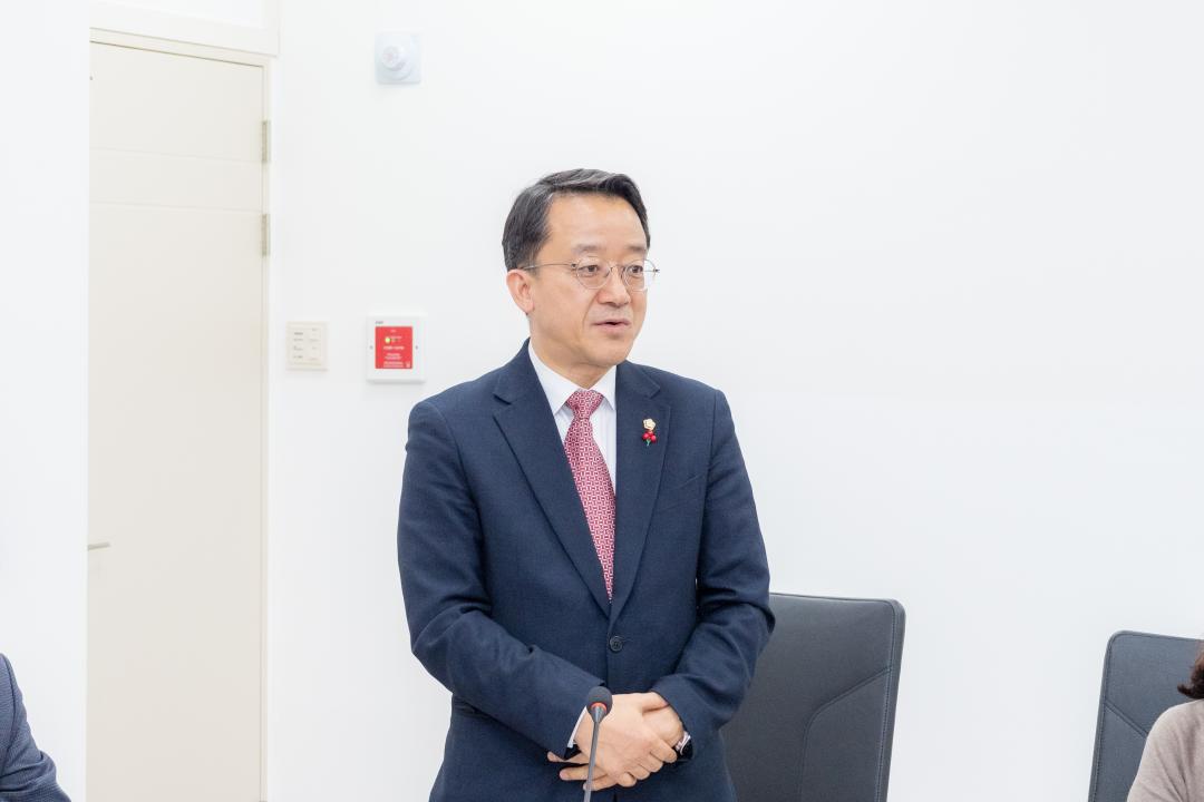 '제323회 제2차 정례회 복지문화위원회 간담회' 게시글의 사진(10) '제323회 정례회 복지문화위원회 간담회(국•공립 어린이집 원장 간담회) (10).jpg'