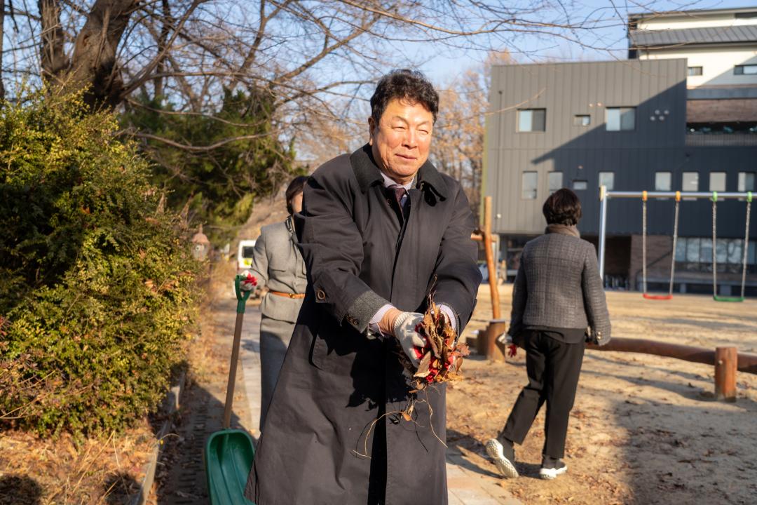 '2024 강남구의회 사랑 나눔 봉사활동' 게시글의 사진(32) '2024 강남구의회 사랑 나눔 봉사활동 (32).jpg'