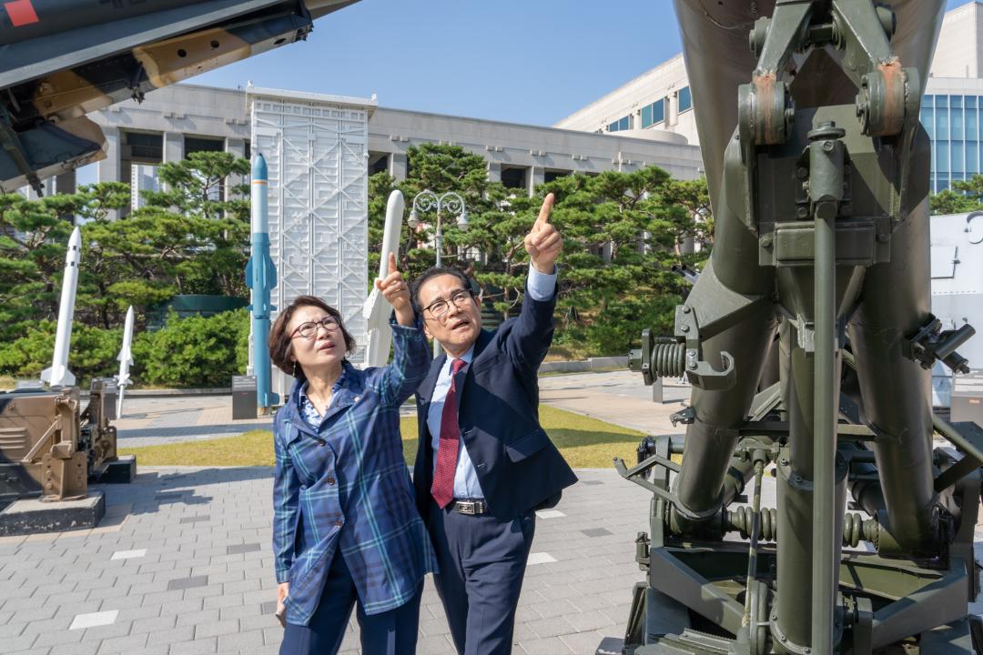 현장방문 행정안전위원회(전쟁기념관) (28).jpg