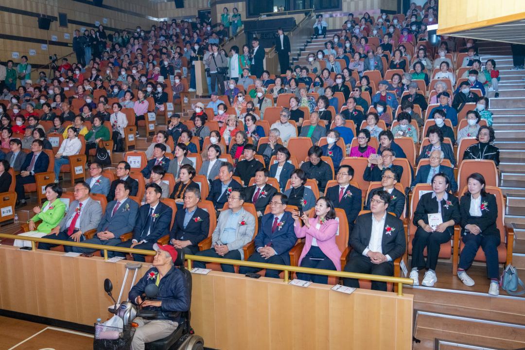 '제53회 어버이날 기념행사' 게시글의 사진(2) '제53회 어버이날 기념행사 (2).jpg'