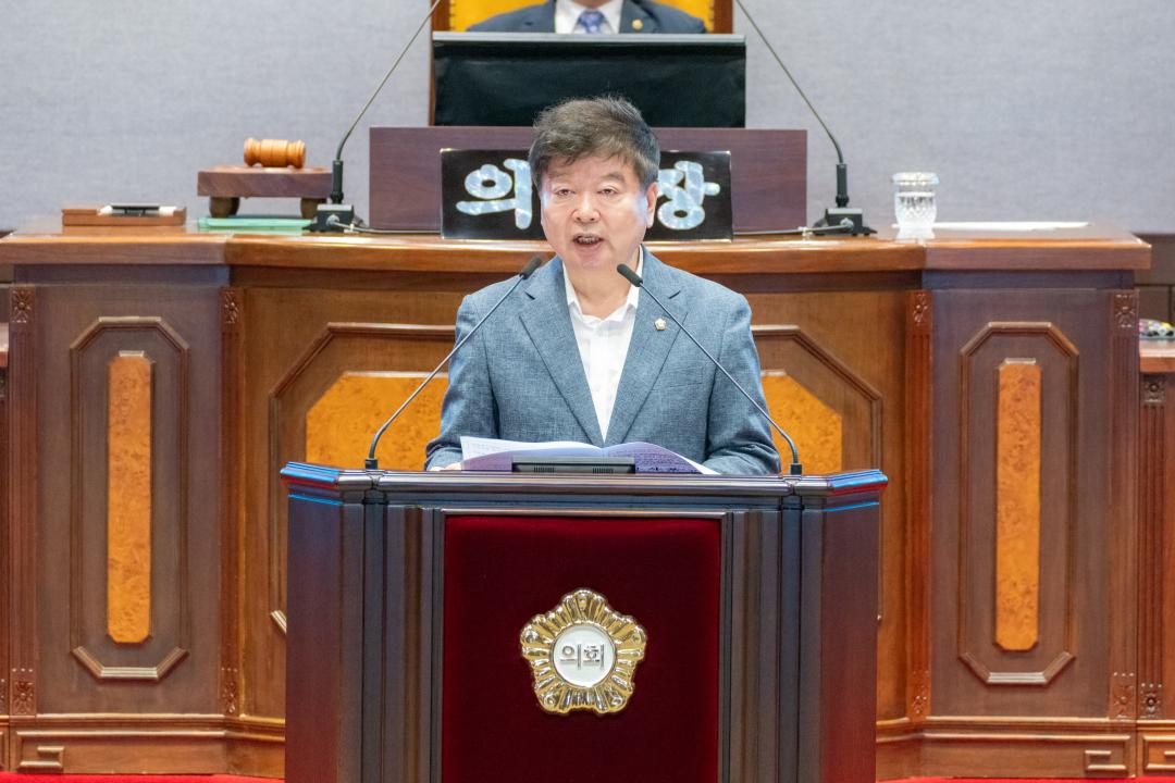 '제321회 임시회 제2차 본회의' 게시글의 사진(12) '제321회 임시회 제2차 본회의 (12).jpg'