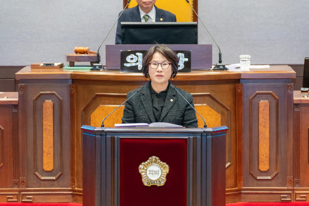 '제323회 제2차 정례회 2차 본회의' 게시글의 사진(5) '제323회 정례회 2차 본회의 (5).jpg'