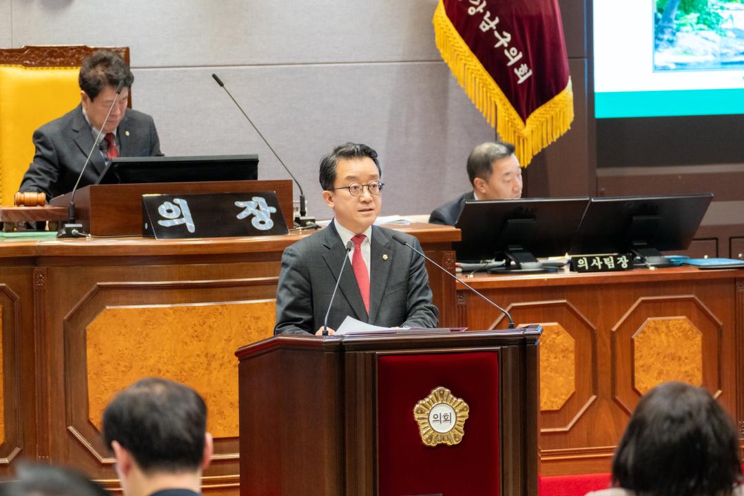 제331회 정례회 제3차 본회의 (9).jpg