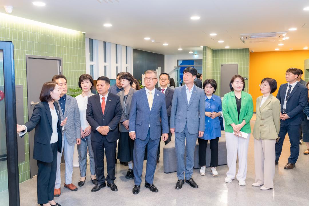 '복지도시위원회 현장방문(태화기독교사회복지관)' 게시글의 사진(11) '현장방문 복지도시위원회(태화기독교사회복지관) (11).jpg' '복지도시위원회 현장방문(태화기독교사회복지관)' 게시글의 사진(11) '현장방문 복지도시위원회(태화기독교사회복지관) (11).jpg'