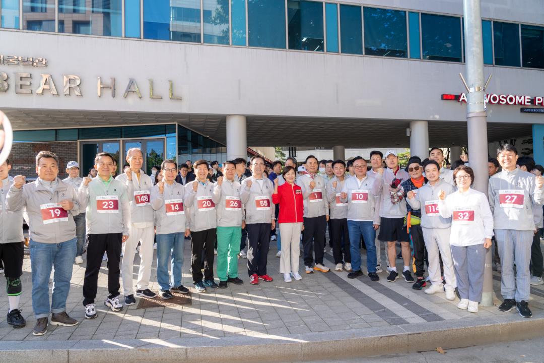 '제21회 국제평화마라톤대회' 게시글의 사진(28) '제21회 국제평화마라톤대회 (28).jpg' '제21회 국제평화마라톤대회' 게시글의 사진(28) '제21회 국제평화마라톤대회 (28).jpg'