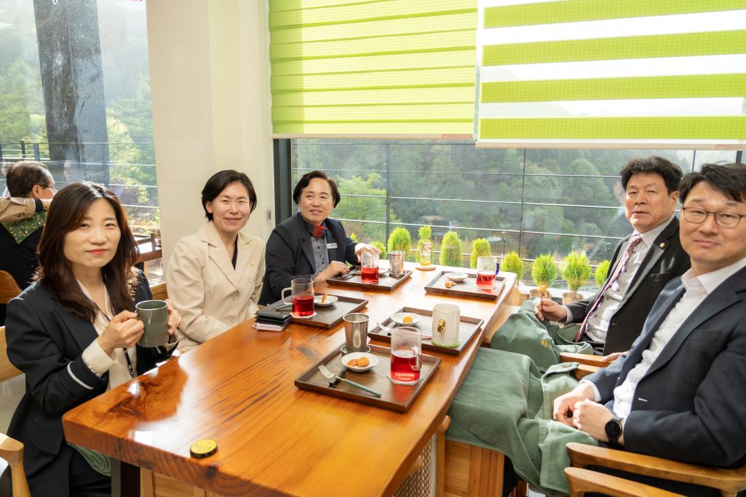 '강남구-충청북도 증평군 친선결연 협약식' 게시글의 사진(53) '강남구-충청북도 증평군 친선결연 협약식 (53).jpg'