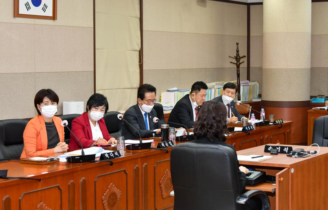 '제285회 임시회 행정재경위원회' 게시글의 사진(2) 'GNC_6761.jpg'