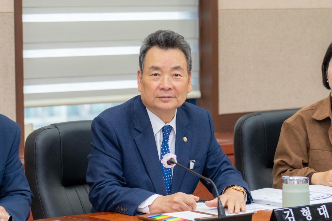 '제322회 임시회 행정안전위원회' 게시글의 사진(9) '제322회 임시회 행정안전위원회 (9).jpg'