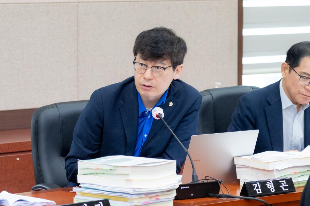 '제319회 제1차 정례회 예산결산특별위원회' 게시글의 사진(14) '제319회 정례회 예산결산특별위원회 (15).jpg'