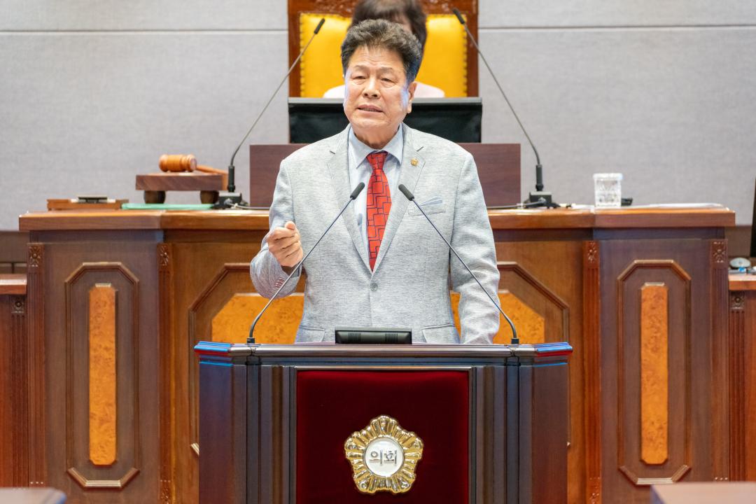'제320회 임시회 제1차 본회의' 게시글의 사진(4) '제320회 임시회 제1차 본회의 (4).jpg' '제320회 임시회 제1차 본회의' 게시글의 사진(4) '제320회 임시회 제1차 본회의 (4).jpg'
