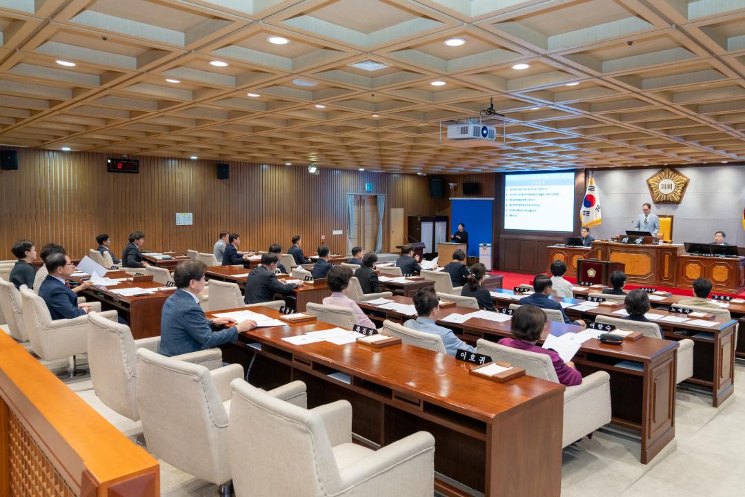 '제329회 임시회 제1차 본회의' 게시글의 사진(1) '제329회 임시회 제1차 본회의 (1).jpg'