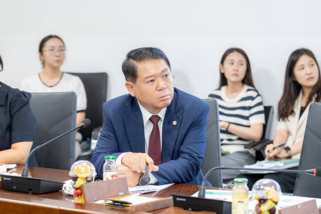 '2025년 강남구의회 생명지킴이 양성교육' 게시글의 사진(6) '2025년 강남구의회 생명지킴이 양성교육(자살예방 교육) (6).jpg'