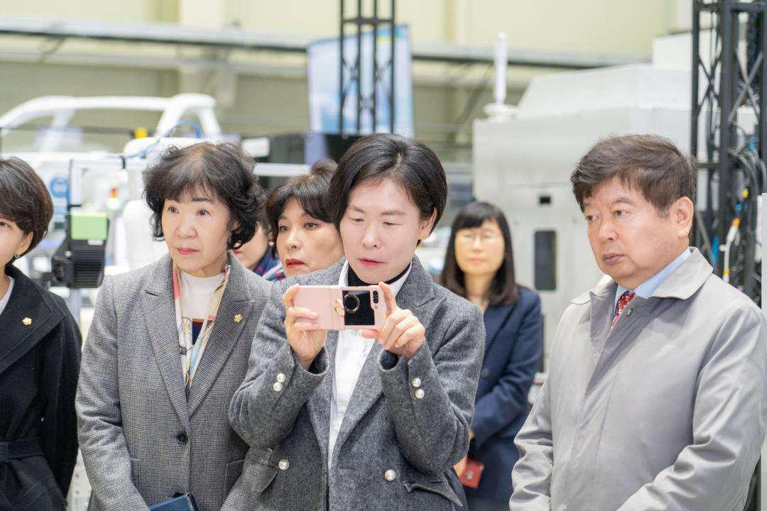 제323회 정례회 경제도시위원회 현지확인 (10).jpg