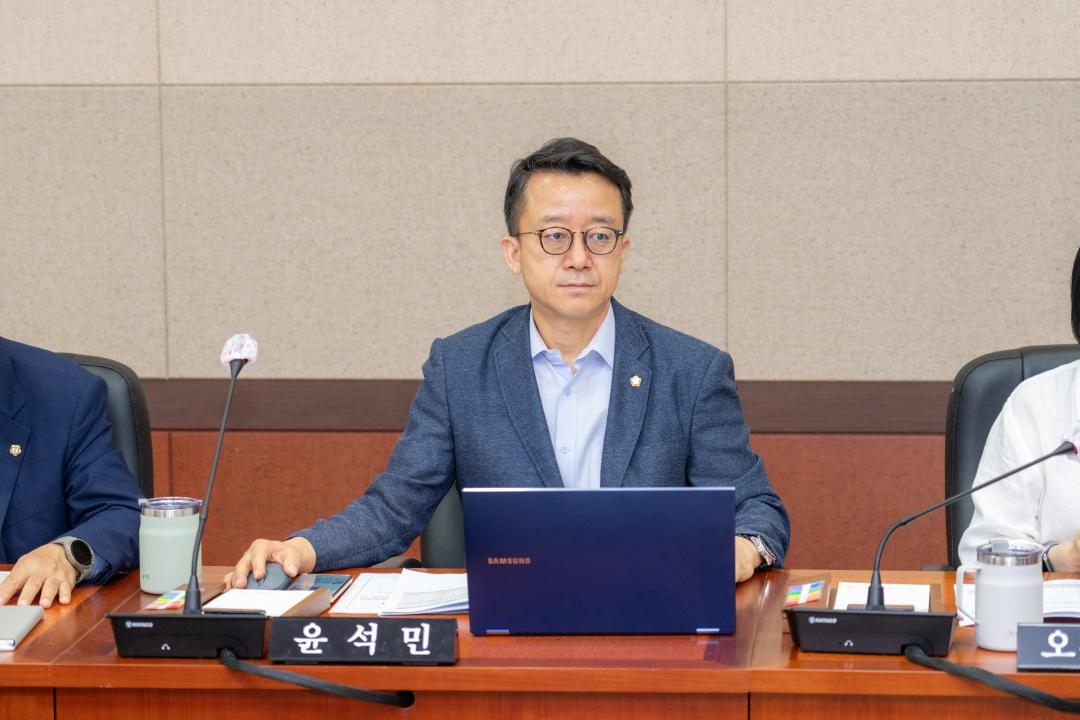 '제320회 임시회 폐회중 제2차 운영위원회' 게시글의 사진(5) '제320회 임시회 폐회중 제2차 운영위원회 (5).jpg' '제320회 임시회 폐회중 제2차 운영위원회' 게시글의 사진(5) '제320회 임시회 폐회중 제2차 운영위원회 (5).jpg'
