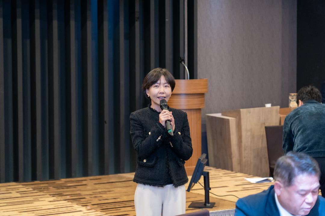 2023 강남구의회 송년회 (25).jpg