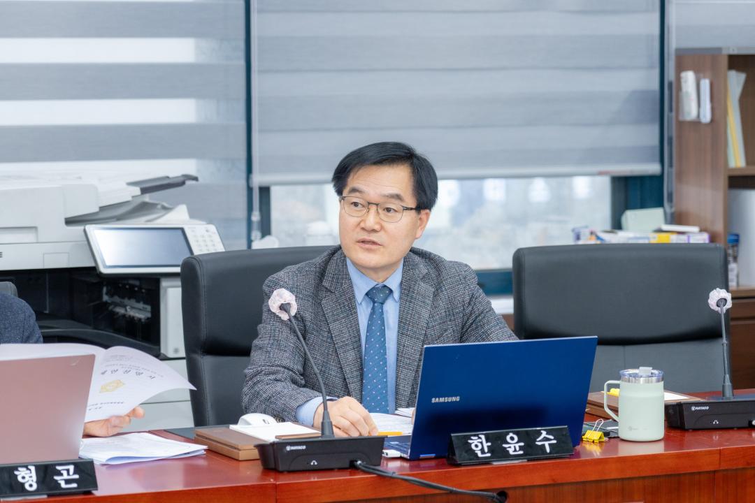 제323회 정례회 복지문화위원회 (11).jpg