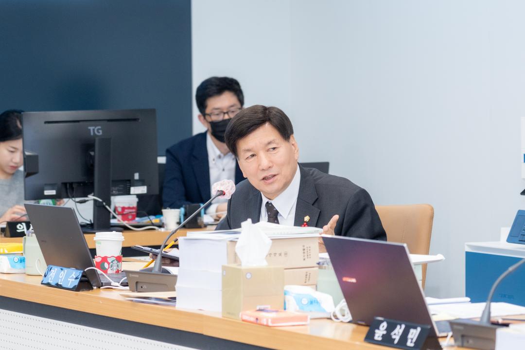 행정사무감사(복지문화위원회) (8).jpg