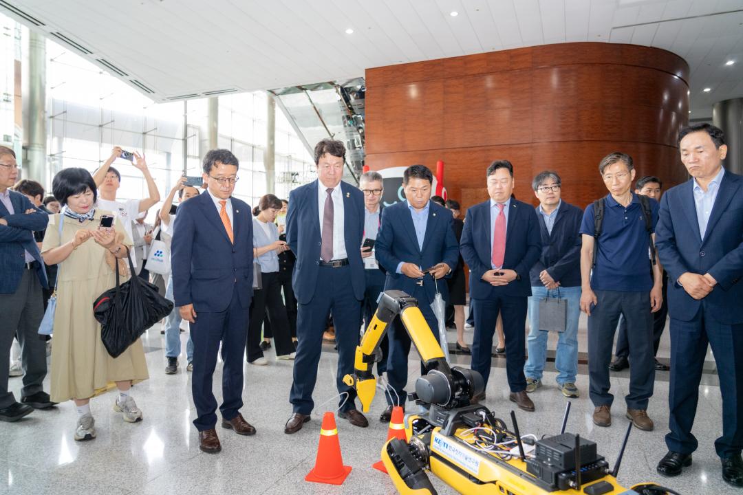 「제3회 강남 로봇플러스 페스티벌」 개막식 (41).jpg