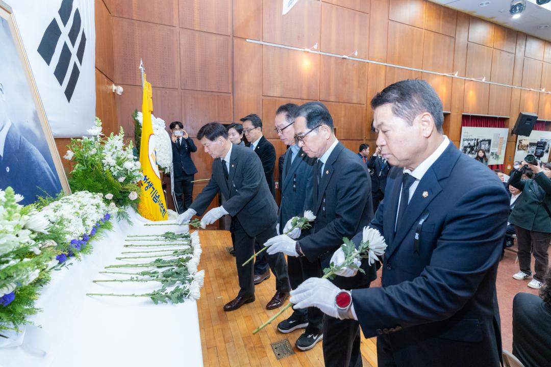 '도산 안창호 서거 87주기 추모식' 게시글의 사진(21) '도산 안창호 서거 87주기 추모식 (21).jpg' '도산 안창호 서거 87주기 추모식' 게시글의 사진(21) '도산 안창호 서거 87주기 추모식 (21).jpg'