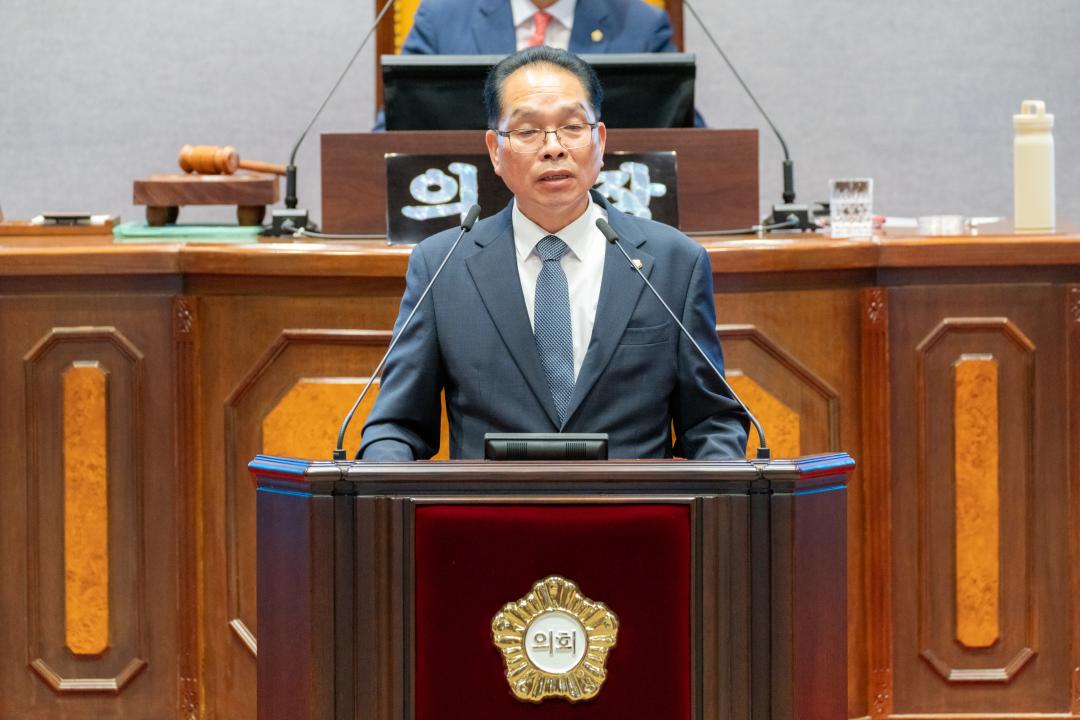 '제319회 제1차 정례회 제3차 본회의' 게시글의 사진(17) '제319회 정례회 제3차 본회의 (17).jpg' '제319회 제1차 정례회 제3차 본회의' 게시글의 사진(17) '제319회 정례회 제3차 본회의 (17).jpg'