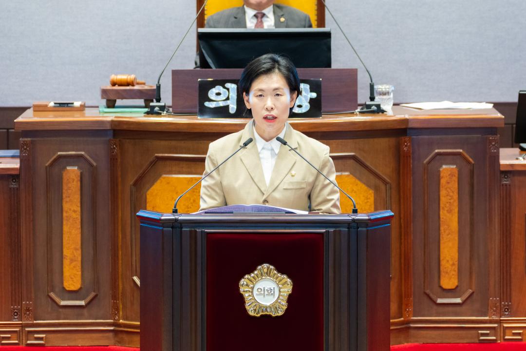 '제322회 임시회 제2차 본회의' 게시글의 사진(15) '제322회 임시회 제2차 본회의 (15).jpg'
