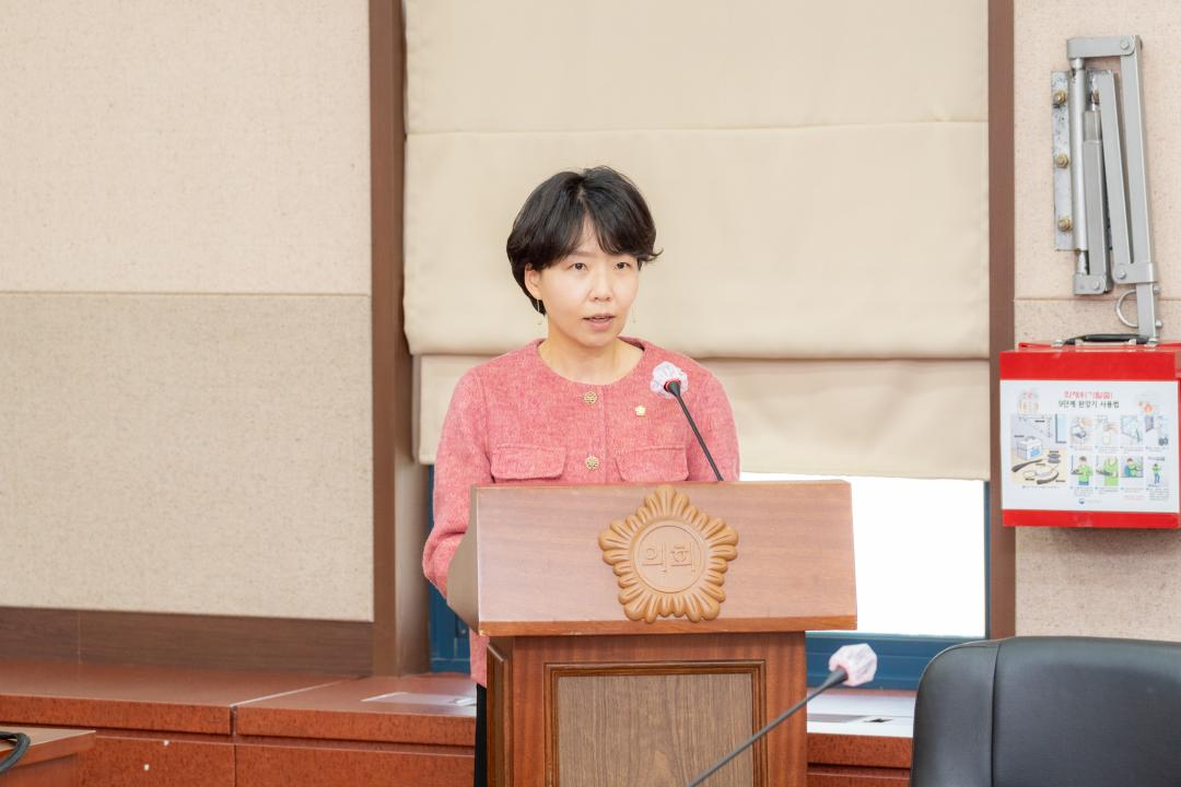 제317회 임시회 행정재경위원회 (7).jpg