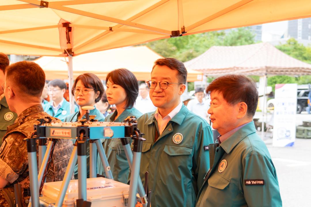 '2024년 을지연습 훈련 참관' 게시글의 사진(19) 'R5_00646.jpg' '2024년 을지연습 훈련 참관' 게시글의 사진(19) 'R5_00646.jpg'