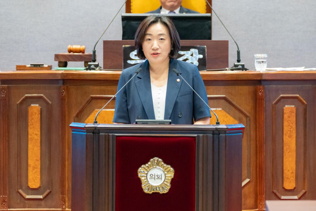 제321회 임시회 제2차 본회의 (5).jpg