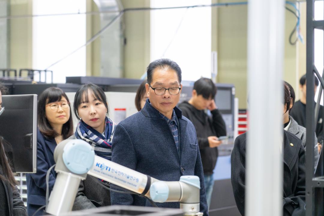 '제323회 제2차 정례회 경제도시위원회 현지확인' 게시글의 사진(13) '제323회 정례회 경제도시위원회 현지확인 (13).jpg' '제323회 제2차 정례회 경제도시위원회 현지확인' 게시글의 사진(13) '제323회 정례회 경제도시위원회 현지확인 (13).jpg'