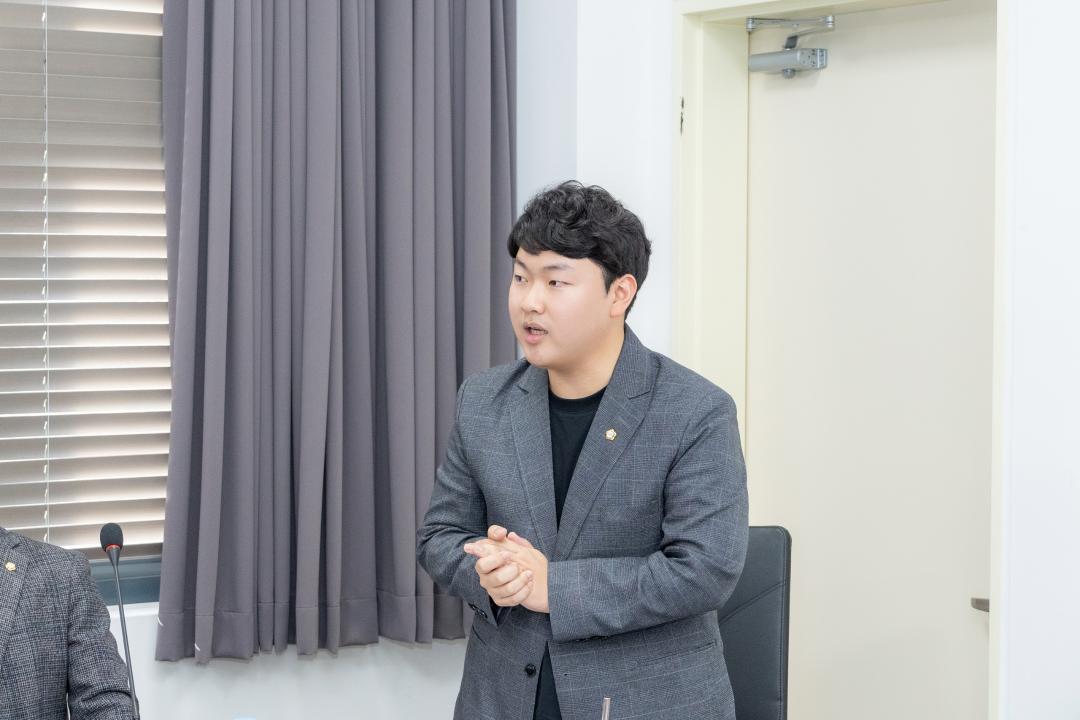'제323회 제2차 정례회 복지문화위원회 간담회' 게시글의 사진(7) '제323회 정례회 복지문화위원회 간담회(국•공립 어린이집 원장 간담회) (7).jpg' '제323회 제2차 정례회 복지문화위원회 간담회' 게시글의 사진(7) '제323회 정례회 복지문화위원회 간담회(국•공립 어린이집 원장 간담회) (7).jpg'