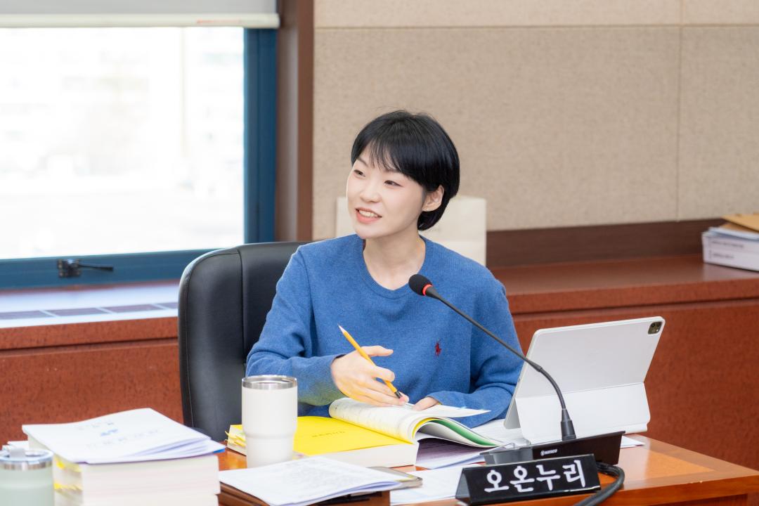 '제331회 정례회 예산결산특별위원회' 게시글의 사진(6) '제331회 정례회 예산결산특별위원회 (6).jpg'