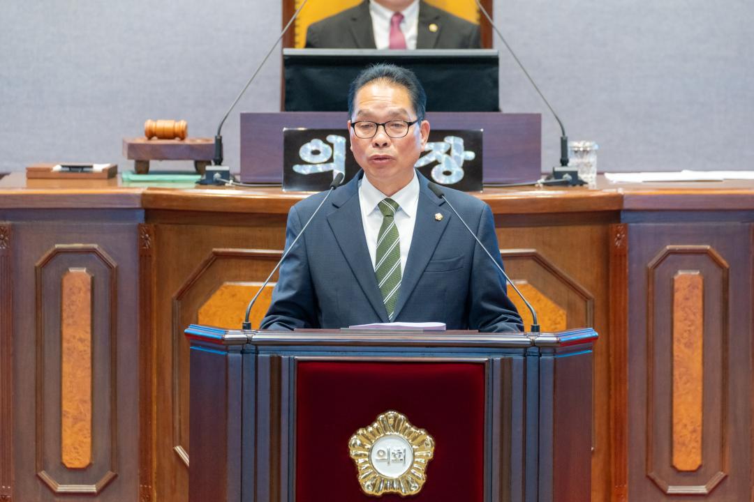 '제323회 제2차 정례회 제1차 본회의' 게시글의 사진(8) '제323회 정례회 제1차 본회의 (8).jpg'