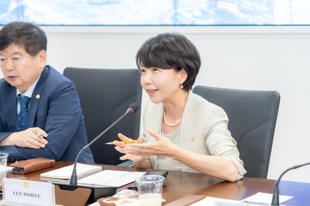 일본 도쿄도 구의장회 방문 (9).jpg