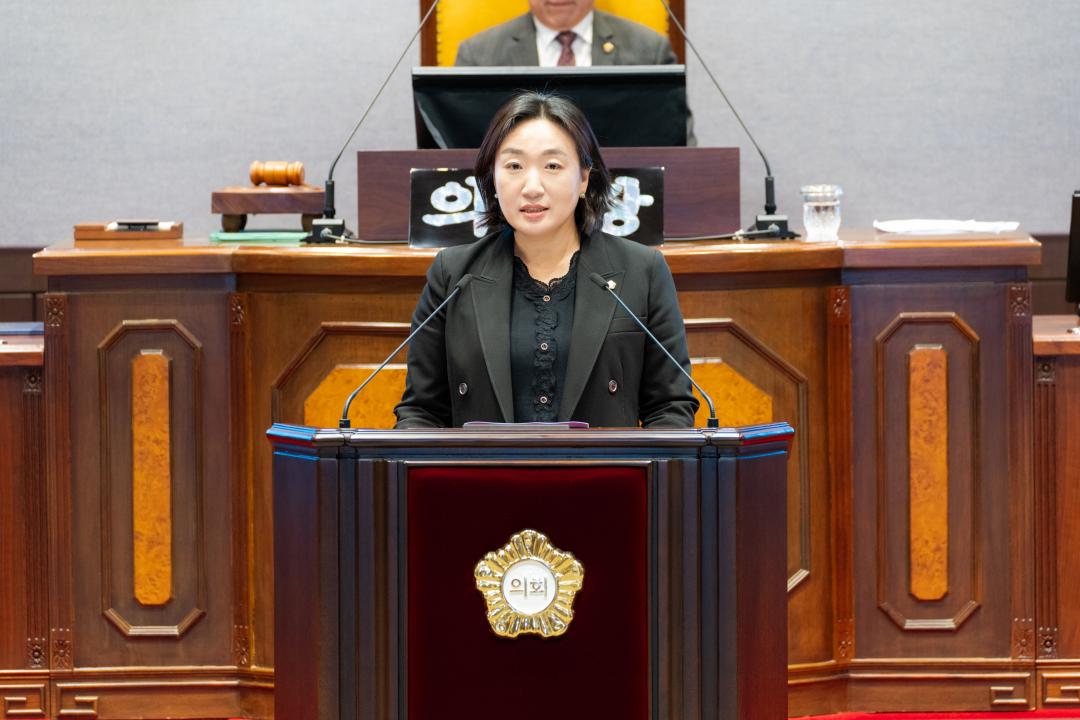 '제322회 임시회 제2차 본회의' 게시글의 사진(4) '제322회 임시회 제2차 본회의 (4).jpg'