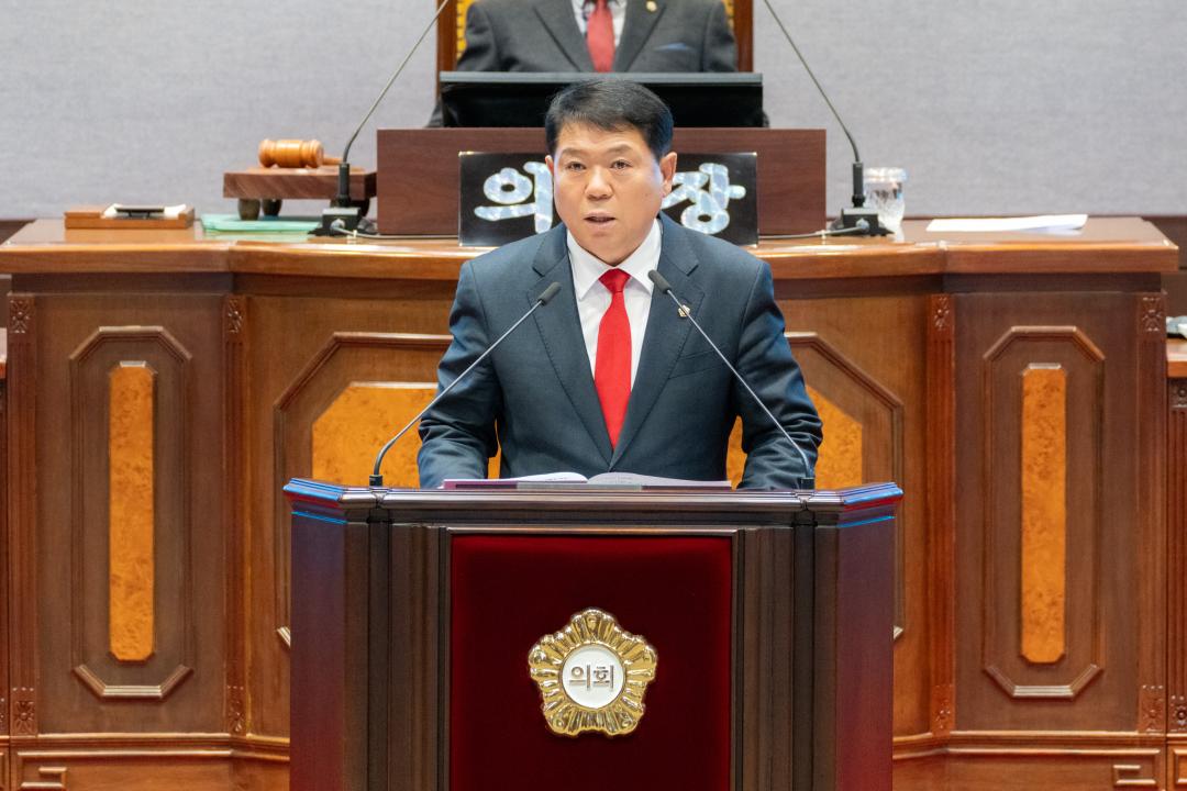 제331회 정례회 제3차 본회의 (13).jpg