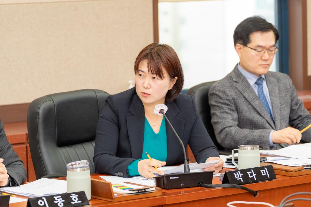 제317회 임시회 행정재경위원회 (6).jpg