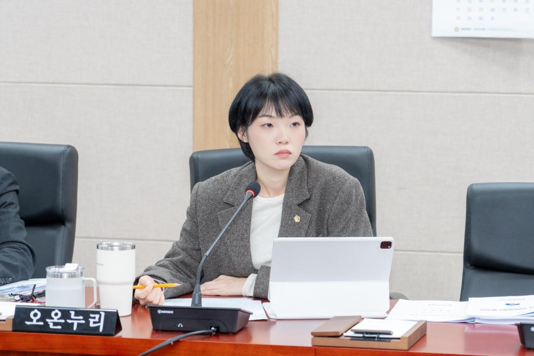 '제331회 정례회 복지문화위원회' 게시글의 사진(16) '제331회 정례회 복지문화위원회 (16).jpg'